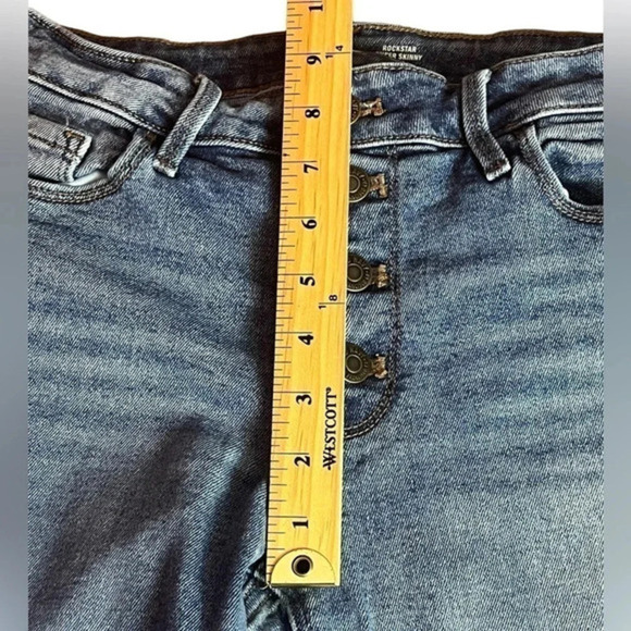 Old Navy Rockstar Mid Rise Super Skinny Ankle‎ Jeans Button Front Raw Hem - Picture 6 of 13